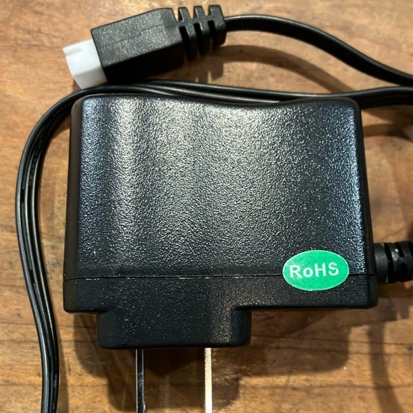 Charger ONLY for Litehawk Aero RC helicopter toy - Picture 2 of 6